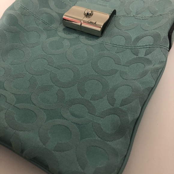 Turquoise Coach crossbody - Picture 5 of 8